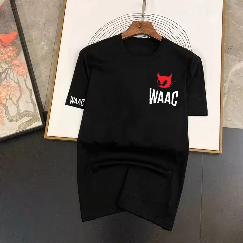T-Shirt Classica Nera con Logo - Streetwear Brand Red recensione e prezzo